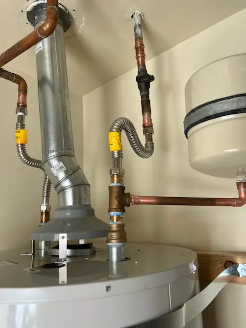Water heater installation and plumbing repair in Georgian Acres